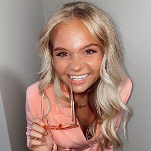 Meet your Posher, Grace